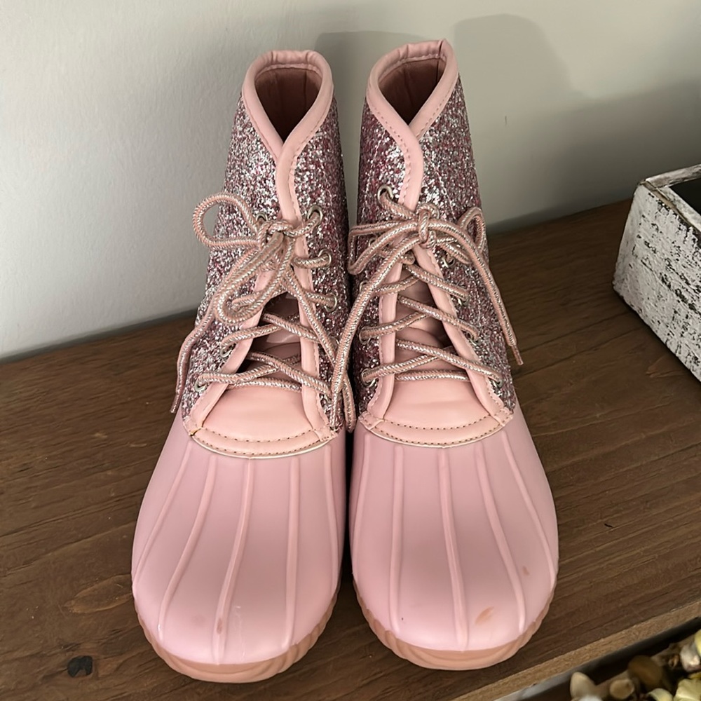 SIMPLY SOUTHERN COLLECTION women’s size 7 lace up pink glitter lace up boots